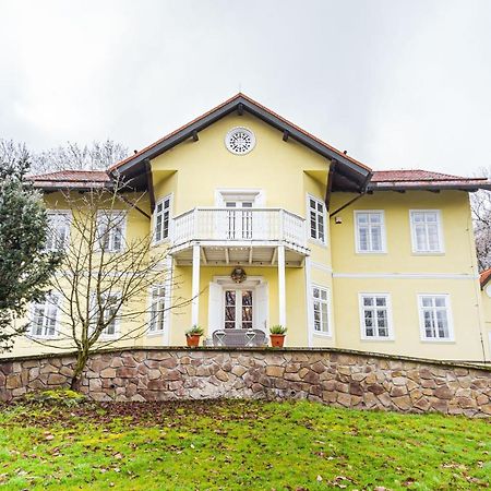 Lovecky Zamecek Pod Milesovkou Teplice Extérieur photo
