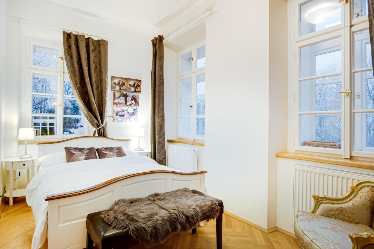 Lovecky Zamecek Pod Milesovkou Teplice Extérieur photo