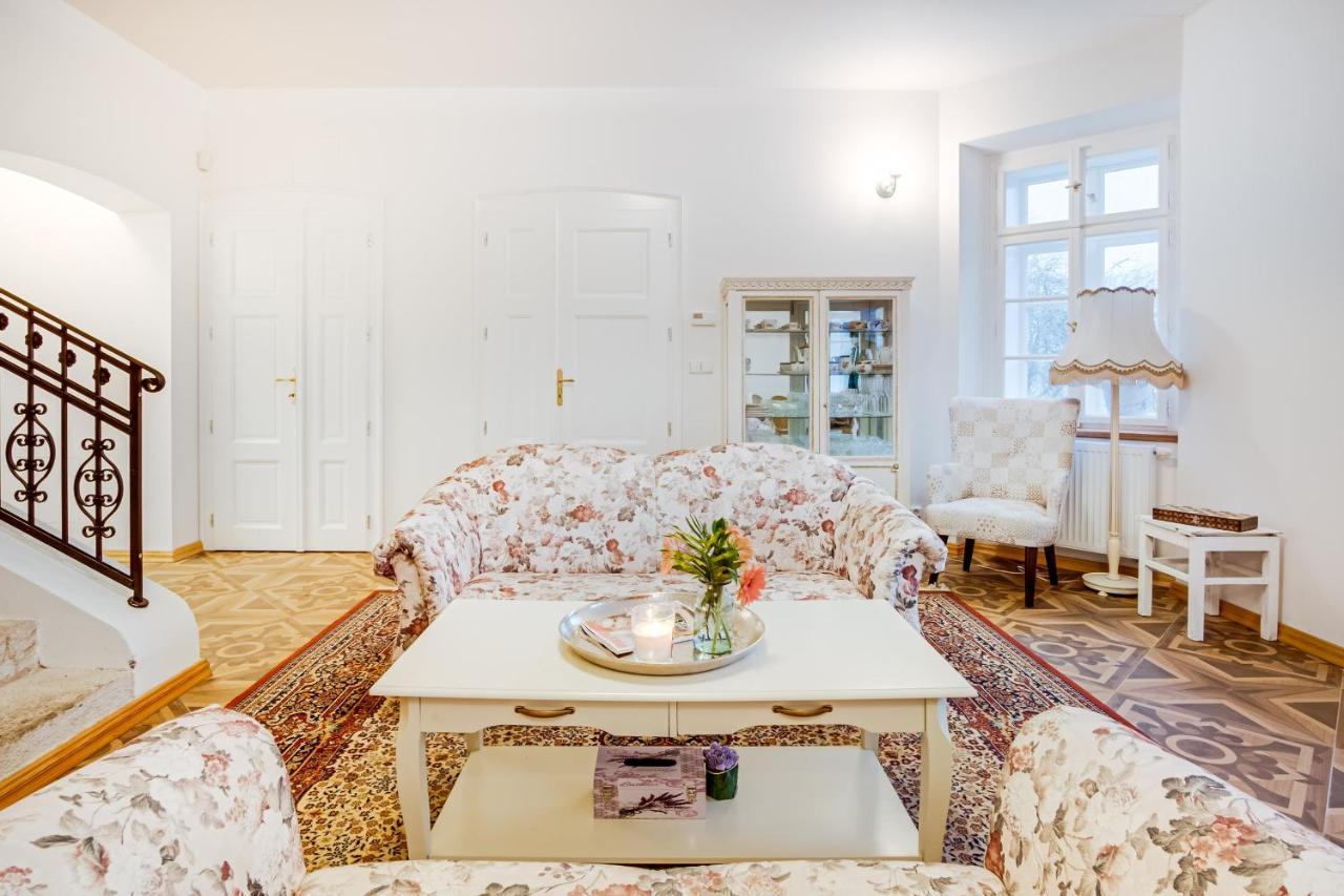 Lovecky Zamecek Pod Milesovkou Teplice Extérieur photo