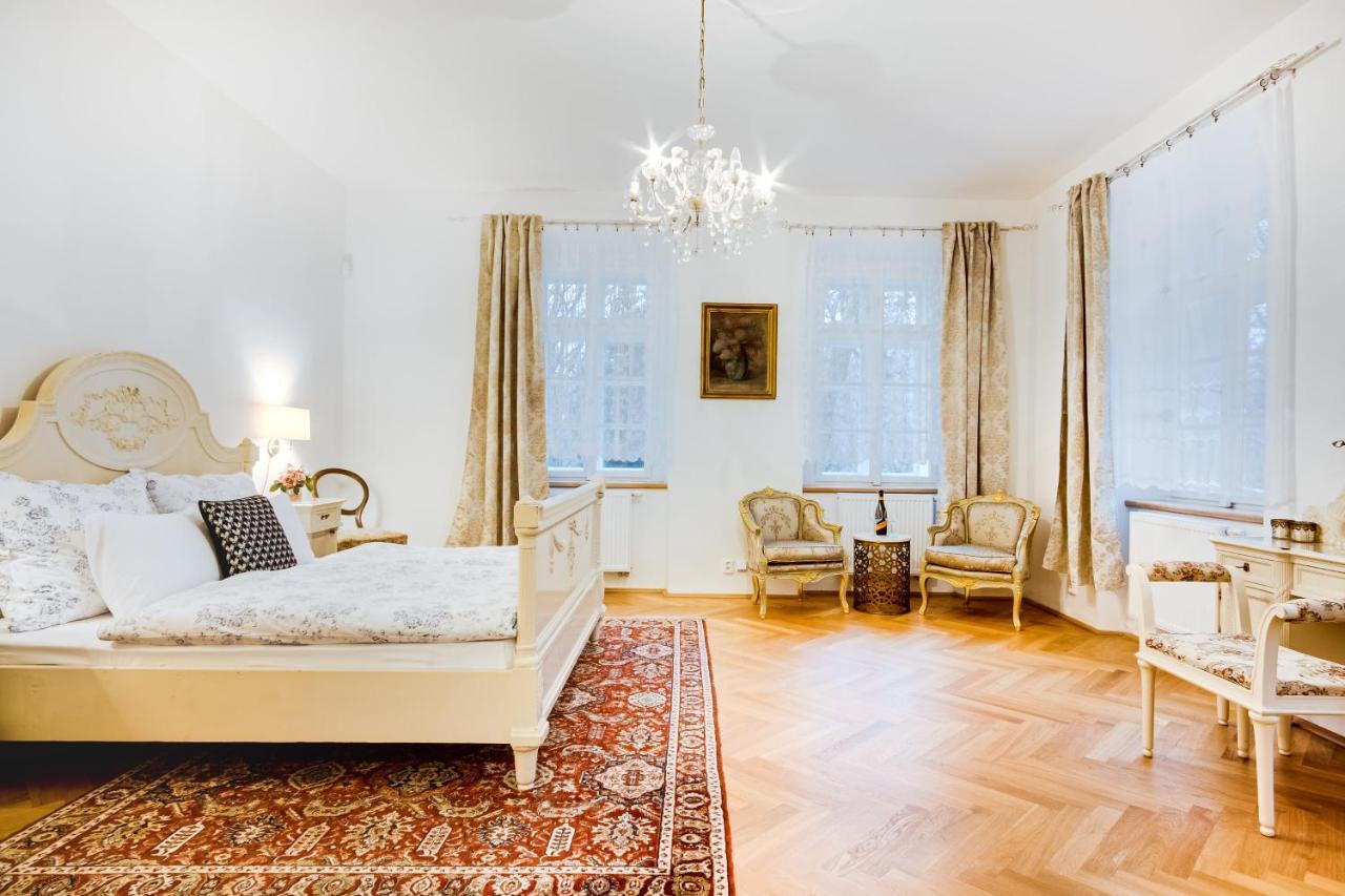 Lovecky Zamecek Pod Milesovkou Teplice Extérieur photo